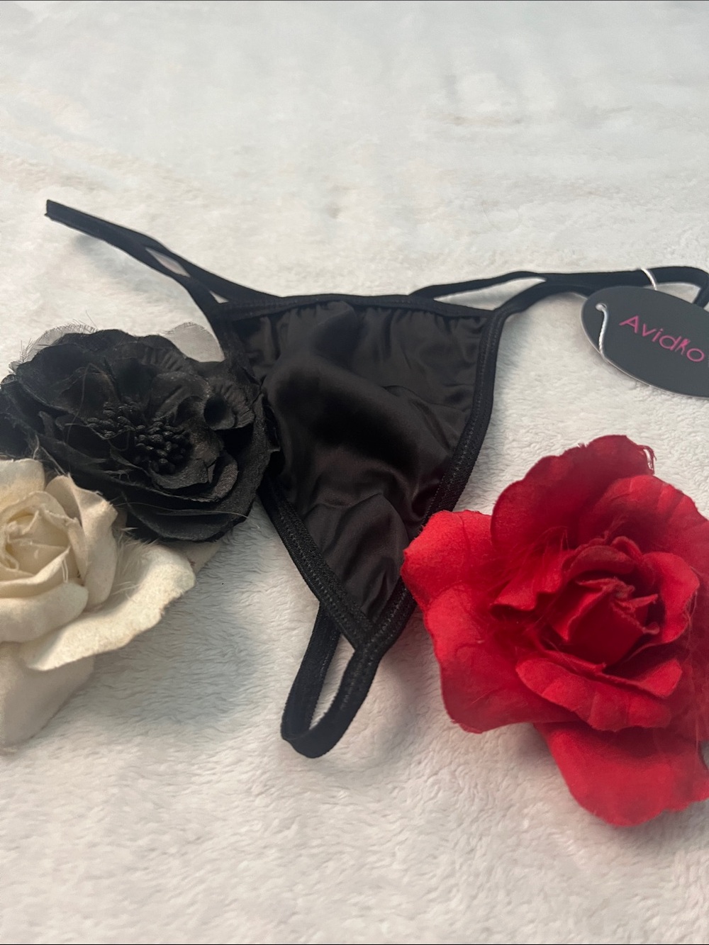 🖤✨ NWT — Customizable Avidlove Minimalist Micro V-String Thong ✨🖤